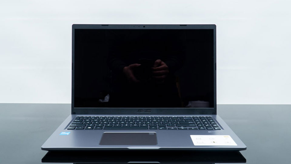اندازه و نوع صفحه نمایش  لپ تاپ VivoBook R565EA-UH31T